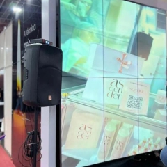 V&iacute;deoWall de 06 monitores na vertical.